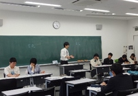 2014_05_05_debate01(s).jpg